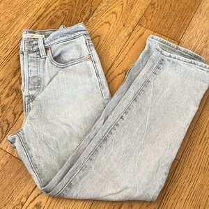 Levi’s Wedgie Straight Jeans